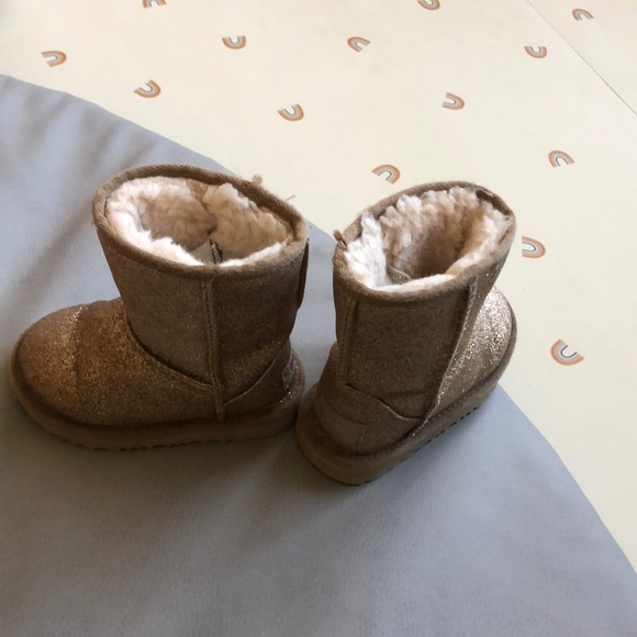 Glitter Ugg boots size 7 - Picture 5 of 9